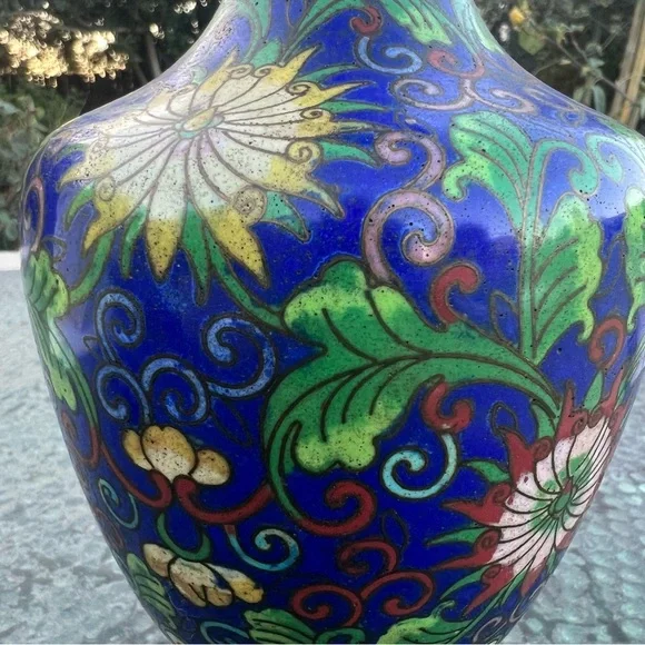 VINTAGE Colorful Floral Cloisonné Vase - 9” tall - Picture 6 of 11